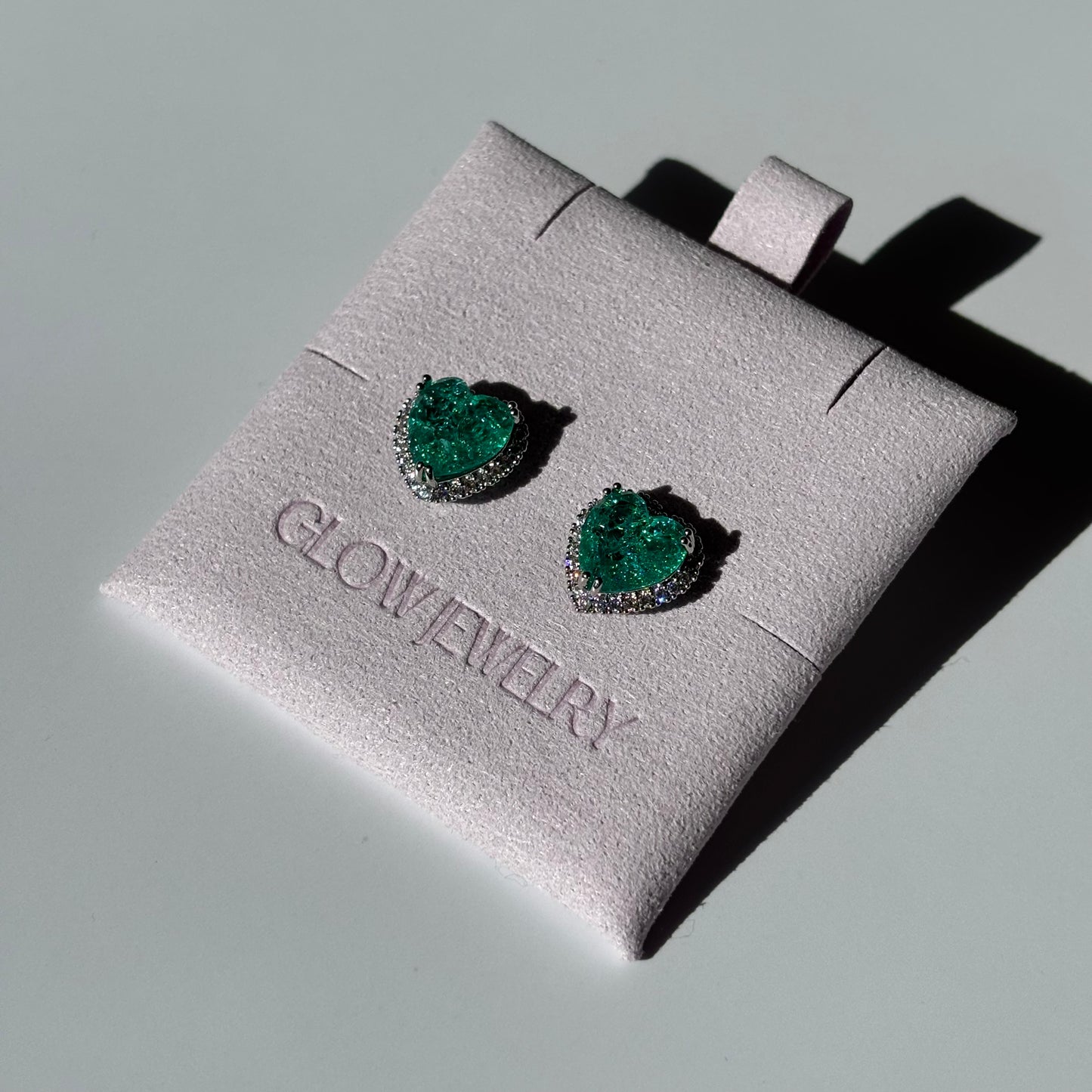 Glow Hearts (グロウハート)