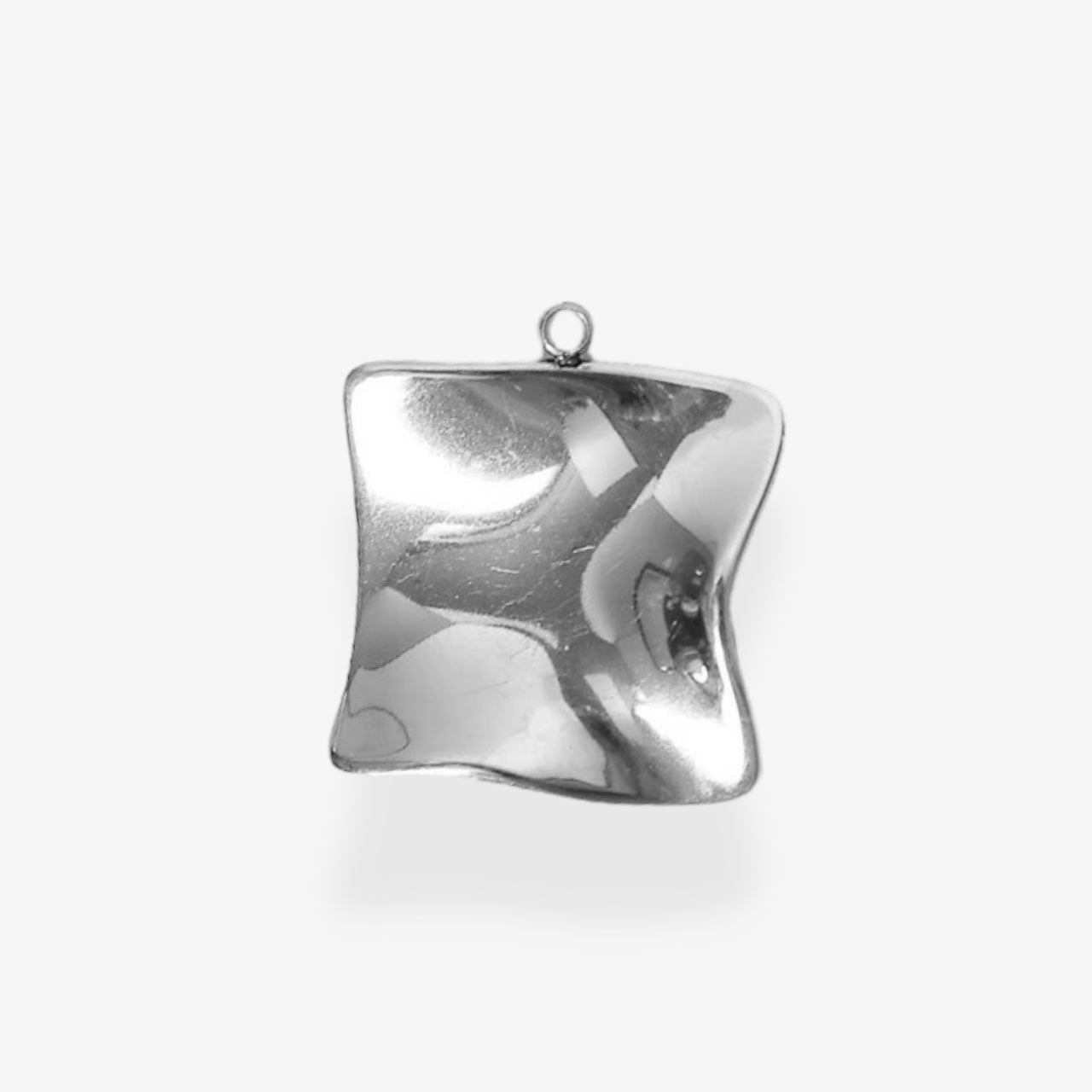 Square Flow Charm(スクエアフロウチャーム)