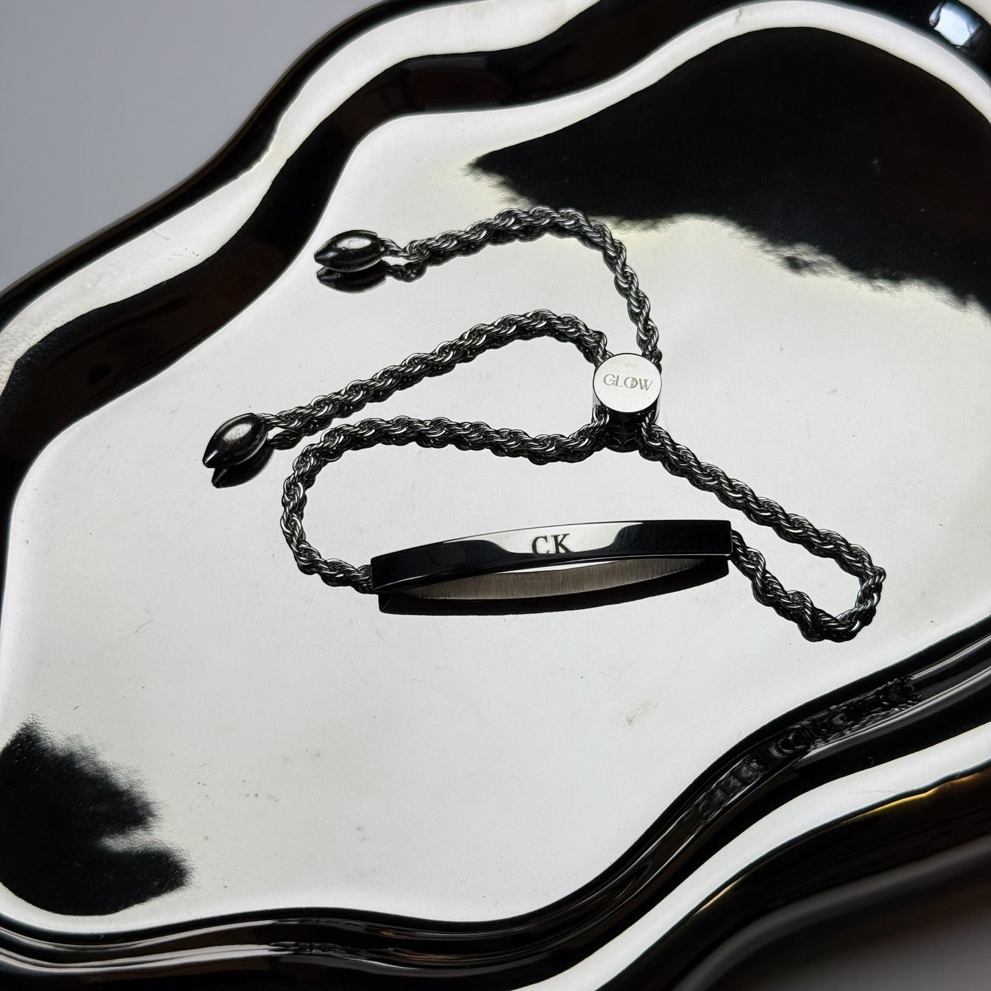 Tightrope Line（タイトロープ・ライン）