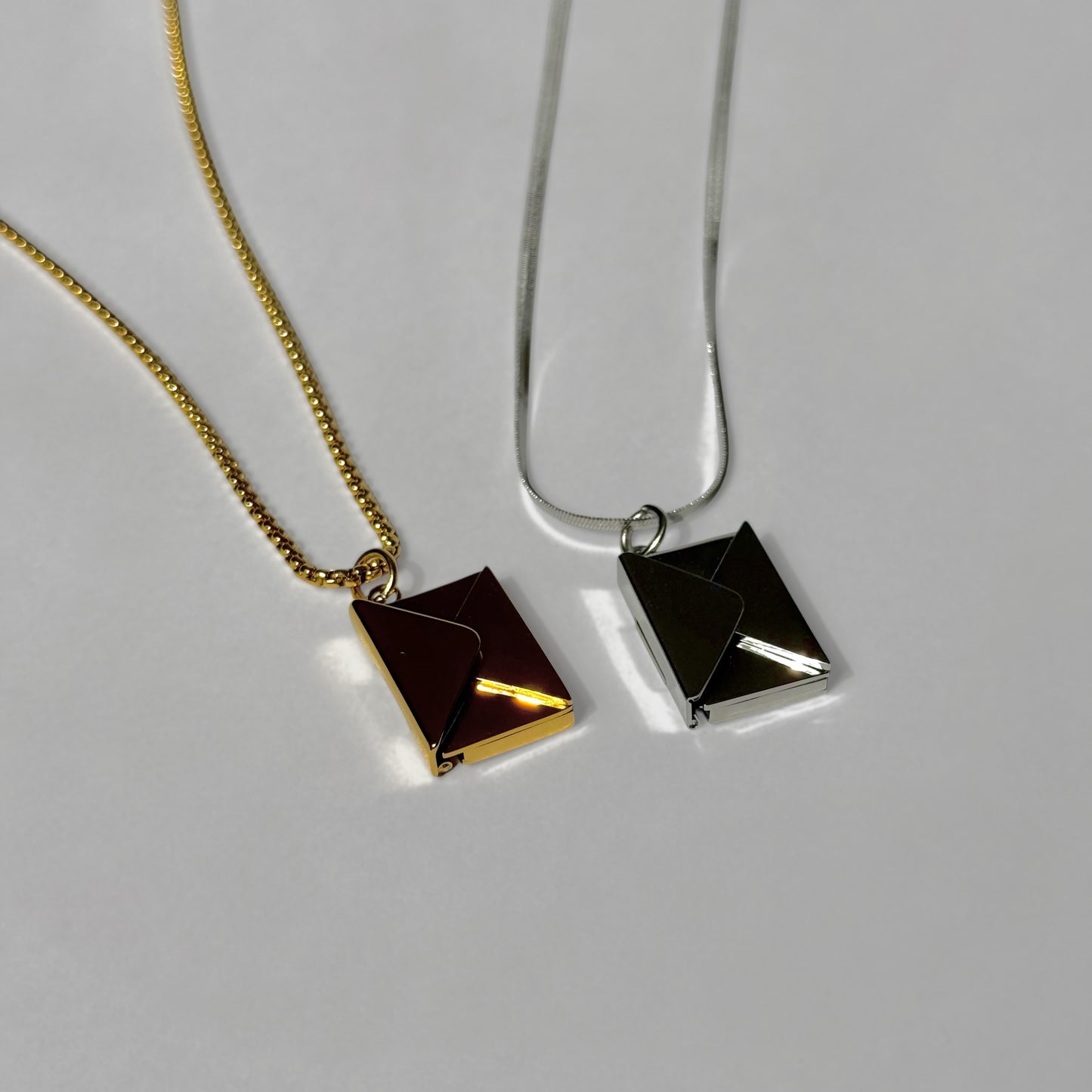 Letter Pendant（レター・ペンダント）