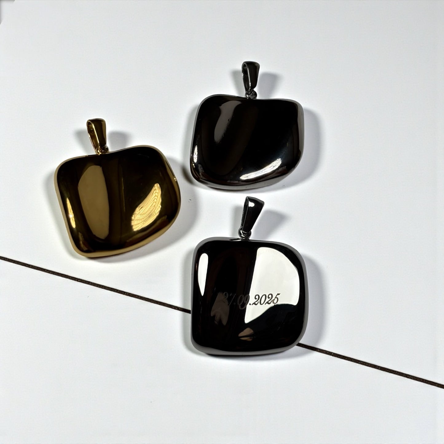 Cushion Square Pendant（クッション・スクエア・ペンダント）